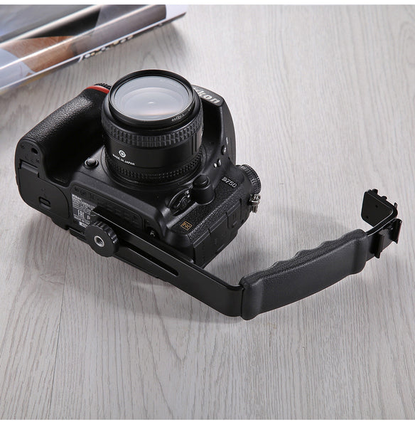 Photography Video Flash Camera Grip L-Shape Bracket Holder With 2 Side Hot Shoe Mounts for Video Light Flash DSLR Holder black ZopiStyle